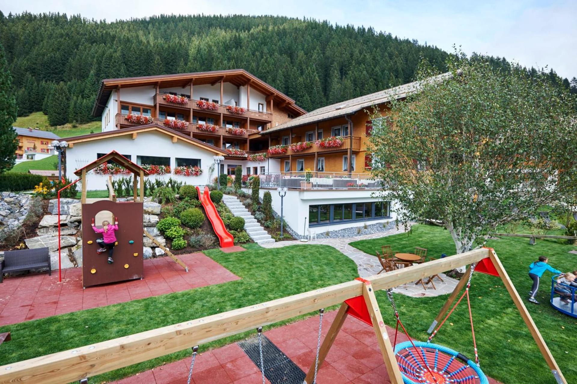 Hotel Alpenblume Damuels Exteriör bild